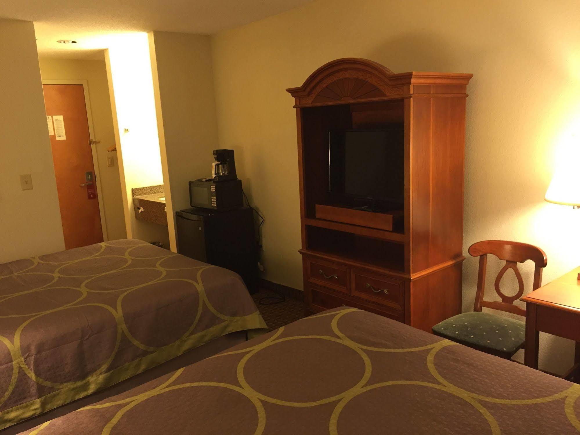 Super 8 By Wyndham Allentown Exterior foto